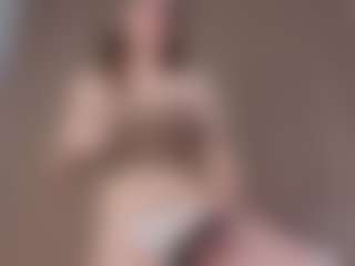 AletaTestani's Live Sex Cam Show