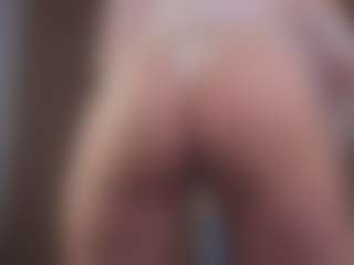 AletaTestani's Live Sex Cam Show