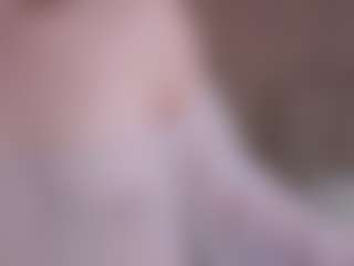 AletaTestani's Live Sex Cam Show
