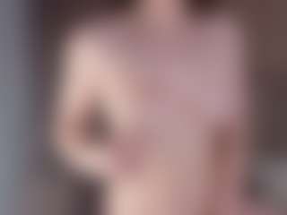 Live cam show with AletaTestani - Brown Eyes Brown Hair on CamSextacy