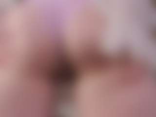 AletaTestani's Live Sex Cam Show