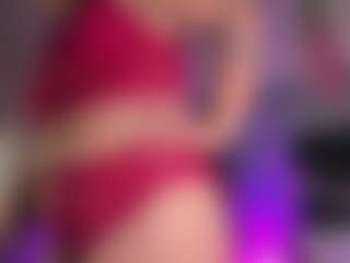 Live cam show with anyvelvet - Red Hair on SmokeAndPoke