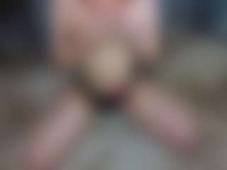 Live cam show with LilliamCalabro - Red Hair Young Adult on xxxlivecams.org