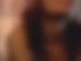 Live cam show with LilliamCalabro - Body Massage on Camsoda