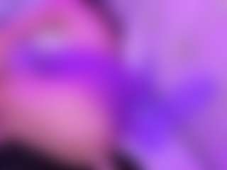 Live cam show with ClairethLove - Skinny on Stripli.com