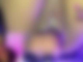 Live cam show with LunaVelvett - Mature on TeamSkeetLive