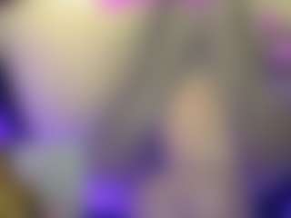 Live cam show with LunaVelvett - Red Hair Squirt on Hubzter Live