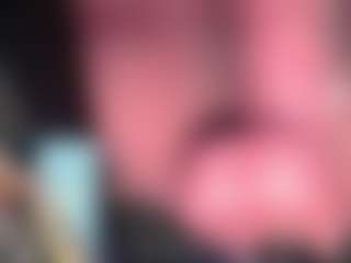 Live cam show with LunaVelvett - Red Hair on Uber Horny