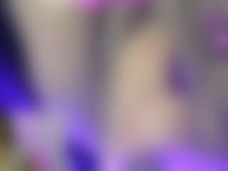 Live cam show with LunaVelvett - Genital Piercings on madthumbs