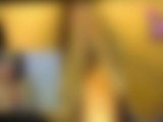 Spettacolo in cam dal vivo con LunaVelvett - Red Hair Middle Aged su Camsoda