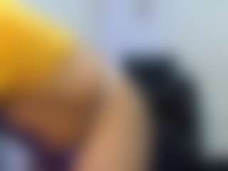 Live cam show with MichelFitnnes - Sex on Gym Cam Girls