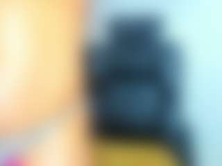 Live cam show with MichelFitnnes - Colombia MILF on camtv