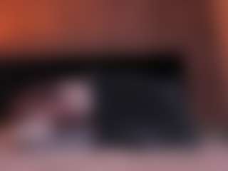 Live cam show with Milan-Daph - Athletic White on madthumbs | colombia