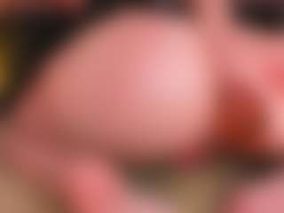 Live cam show with Milan-Daph - Deepthroat on Milfs Live