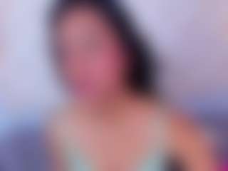 Live cam show with ninabravu - Public on Camming Site