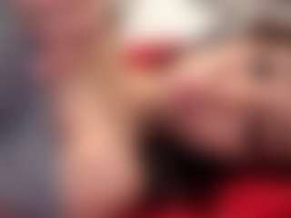 Live cam show with AureaDismore - Asian Teen (18+) on AdultVida.com