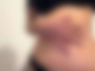 Live cam show with AureaDismore - Striptease Asian on liverealitysex.com