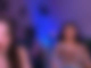 caroline-honeyy1's Live Sex Cam Show
