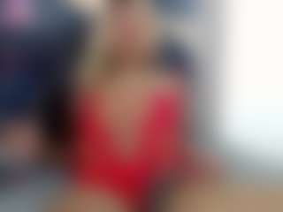 Live cam show with emma-miler - Average on CamwithHer