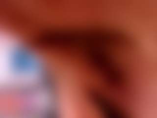 Live cam show with liahglow - Shower on SmokeAndPoke