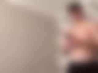 Live cam show with tomasdickpick - Orgasm on Camsoda