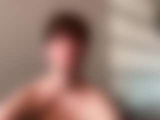 Live cam show with tomasdickpick - Muscular on Camsoda