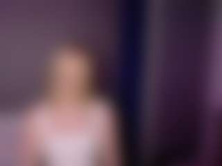 Live cam show with HazyLuna - Skinny White on SpunkLive | united states
