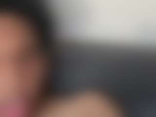 Mari8inches's Live Sex Cam Show