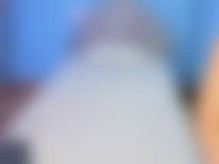 Live cam show with AmberVega20 - Skinny on chickslive.net