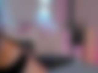 Live cam show with Elly-Blo0m - Teasing on TastyBlacksLive