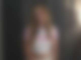 Live cam show with KarisaBanker - Facial Piercings on Soda Cam