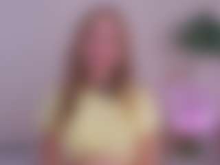 Live cam show with KarisaBanker - Blue Eyes on StripNow