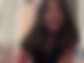 Live cam show with Nelly - Shaved Pussy on crypto-cams