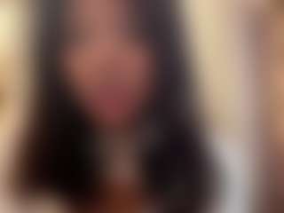 Live cam show with Nelly - Petite Young Adult on Camsoda