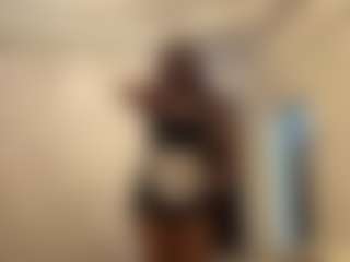 Live cam show with Nelly - Facial Piercings on sexylive.show