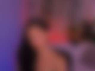 Live cam show with bella-dorn1 - Shaved Pussy on Cam Slut