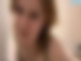 Live cam show with GiseleMemmer - Facial on Dolls Live