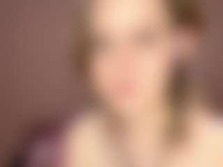Live cam show with GiseleMemmer - Granny Blonde Hair on Fapmatic.com