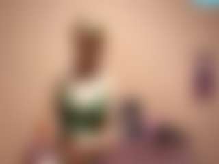 Live cam show with GiseleMemmer - Facial on Camsoda