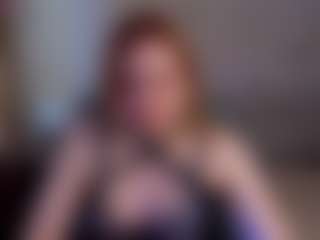 Live cam show with GlowMargo - Upskirt on TeamSkeetLive