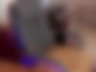 Live cam show with GlowMargo - Camel Toe on Soda Cam