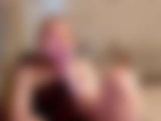 Live cam show with GlowMargo - Gray Eyes on Camsoda