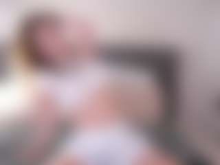 LaverneRm's Live Sex Cam Show