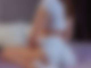 Live cam show with LaverneRm - Tittyfuck on Porn Luv