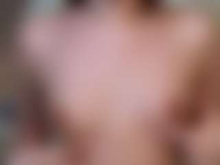 Live cam show with LaverneRm - Brown Hair on friskycurves.com