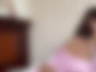 Live cam show with Lara - Thin on Camsoda