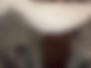Live cam show with Lara - Genital Piercings on madthumbs