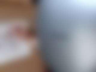 Live cam show with Flora - Shaved Pussy Mature on StripNow