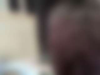 Live cam show with Flora - Mature on AdultVida.com