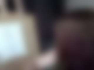 Flora MILF webcam performer live streaming